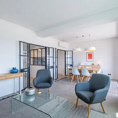 Apartment Nomad's 2bed Riverside Lisbon