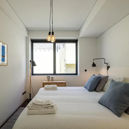 Nomad's 2bed Riverside Appartement *